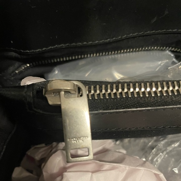 Ysl Saint Laurent Medium LouLou Noir Chain shoulder Bag in Quilted “Y” Leather - Picture 11 of 16